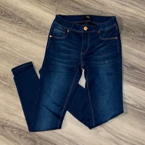 Size 27 Super Stretchy Jeans